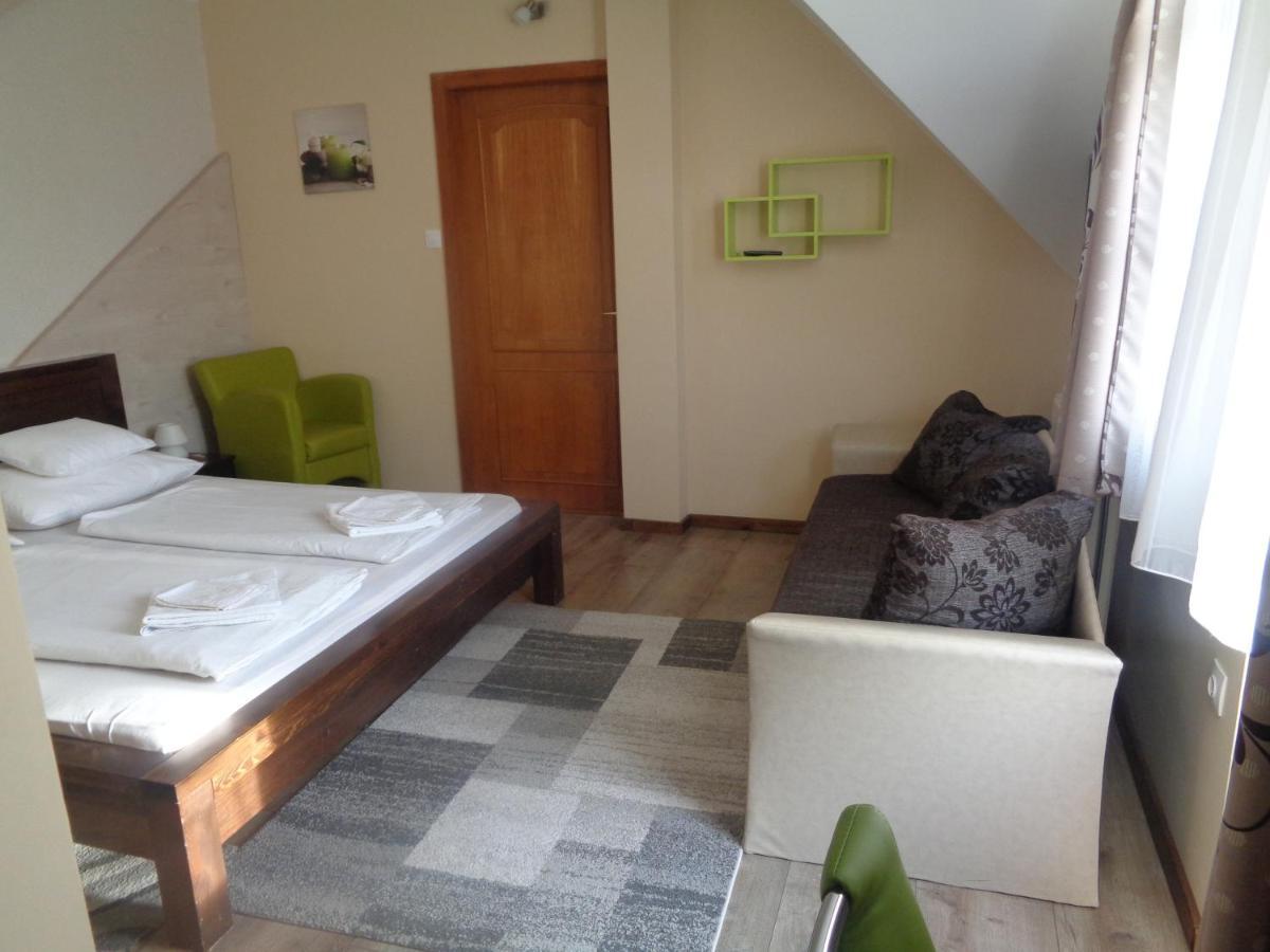 Medea Apartman Buk Exterior photo